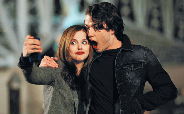 If I Stay ถ้าอยู่ ฉันขออยู่เพื่อรักเธอ